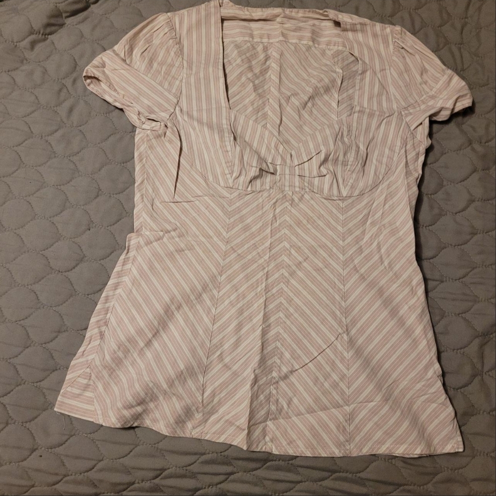 Y2k Pink and White Chevron Print Heart Cut Top